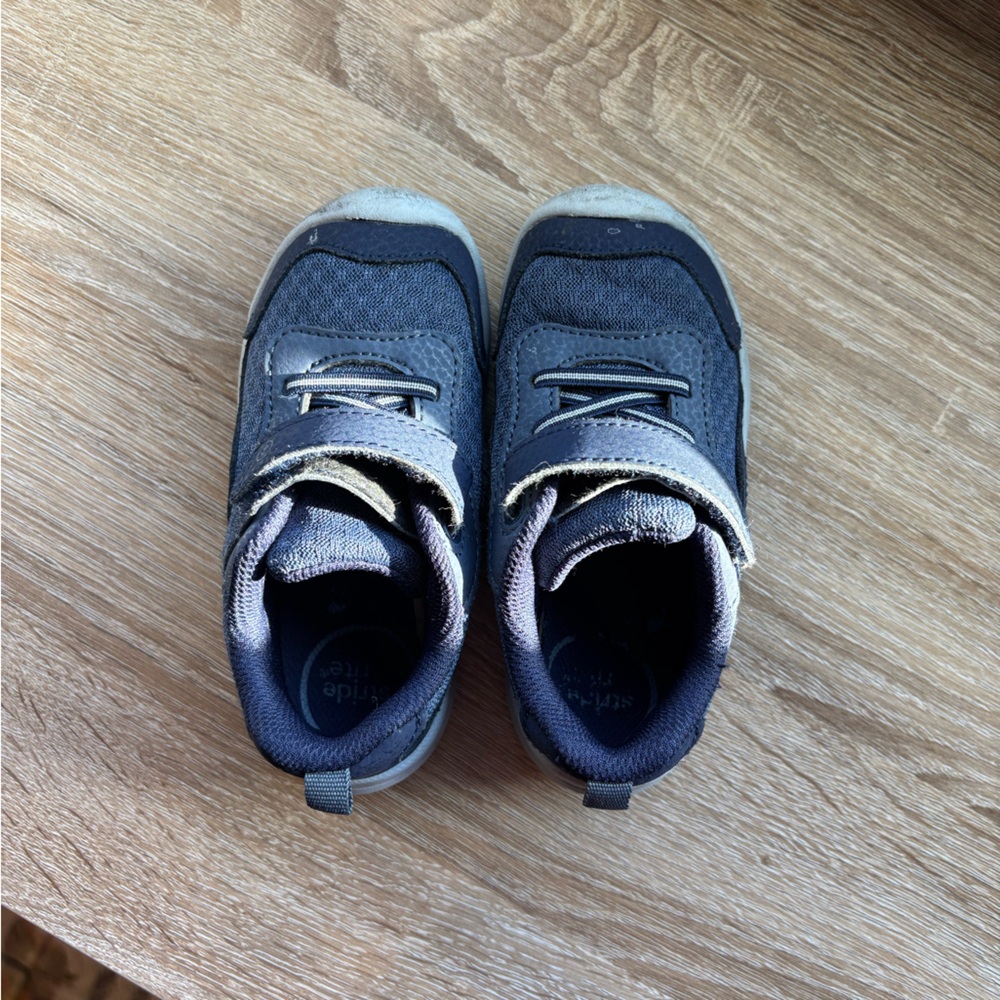 Stride rite baby sneakers